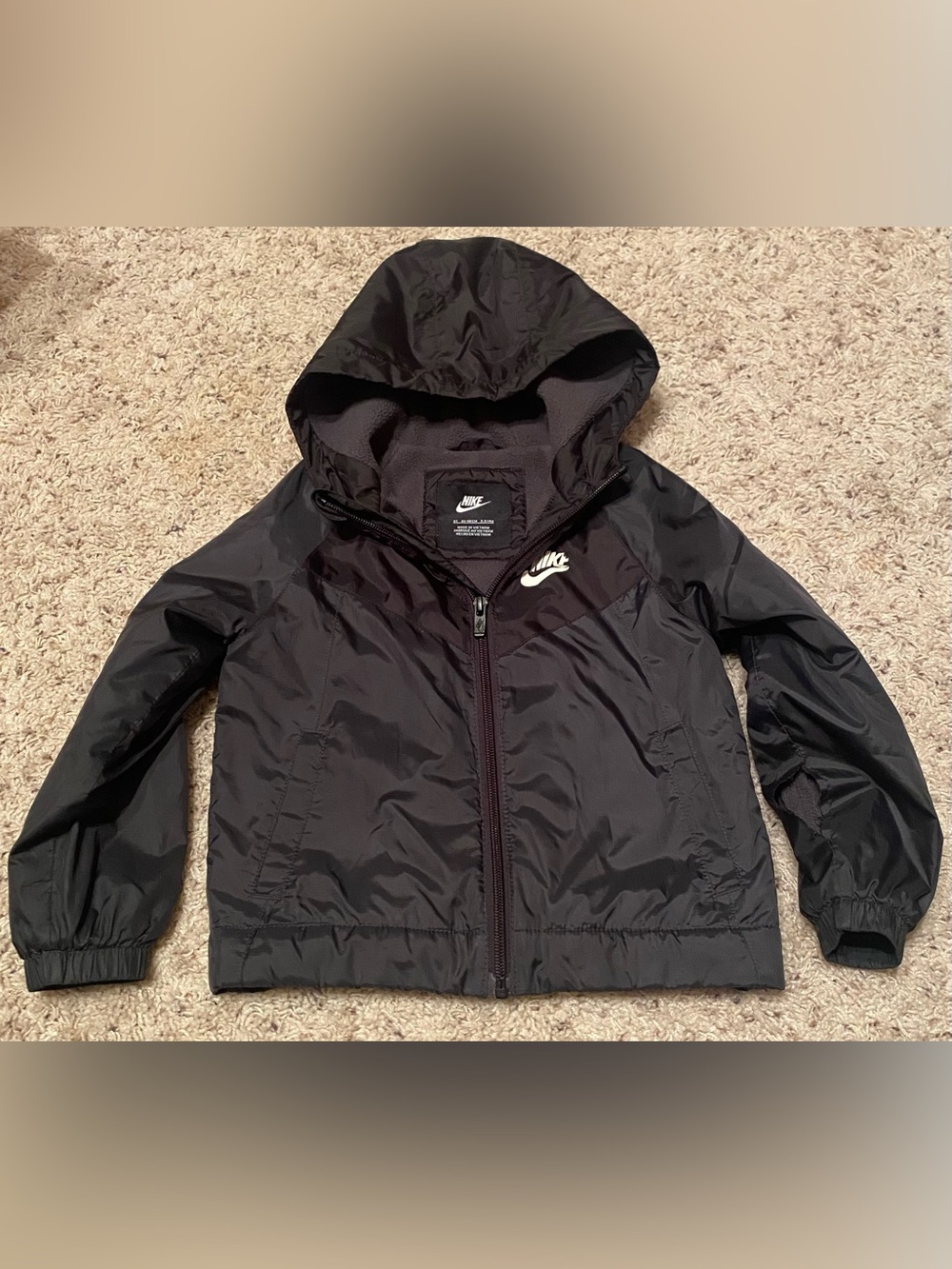 Nike NWOT Kids Black Hooded Fleece Lined Windbreaker 3T